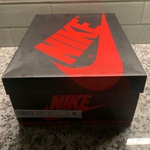 jordan 1 retro shadow 2.0 
size 10 
condition very good